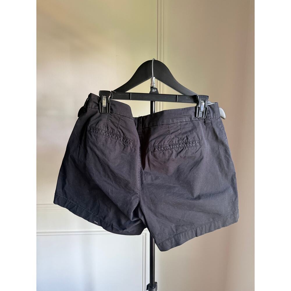 Old Navy Black Chino Shorts Women’s Size 10 Classic Preppy Summer - Picture 2 of 3